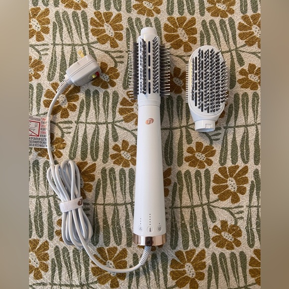 T3 AireBrush Duo Interchangeable Hot Air Blow Dry Brush - Picture 4 of 4